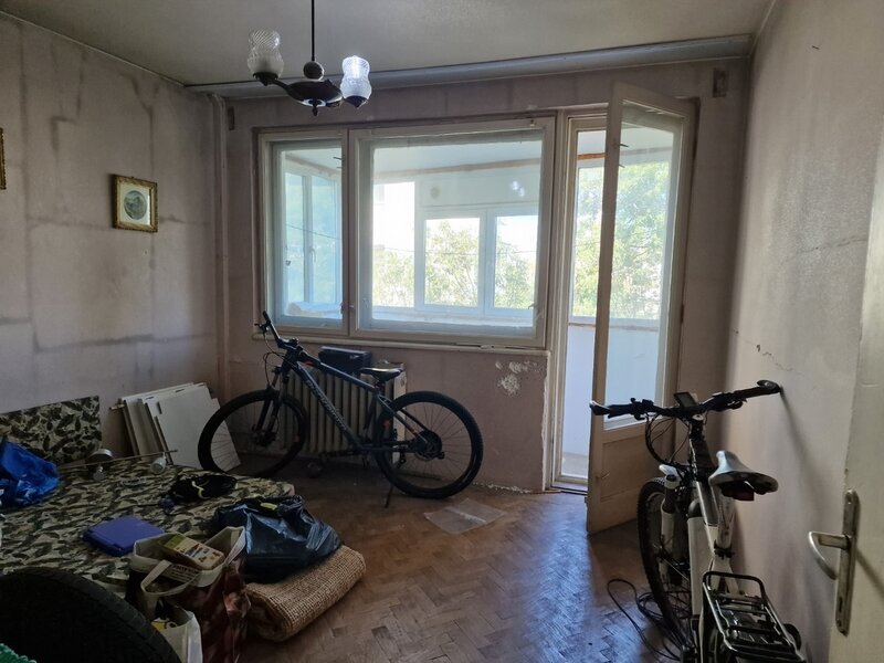 Basarabia, 3 minute metrou Costin Georgian